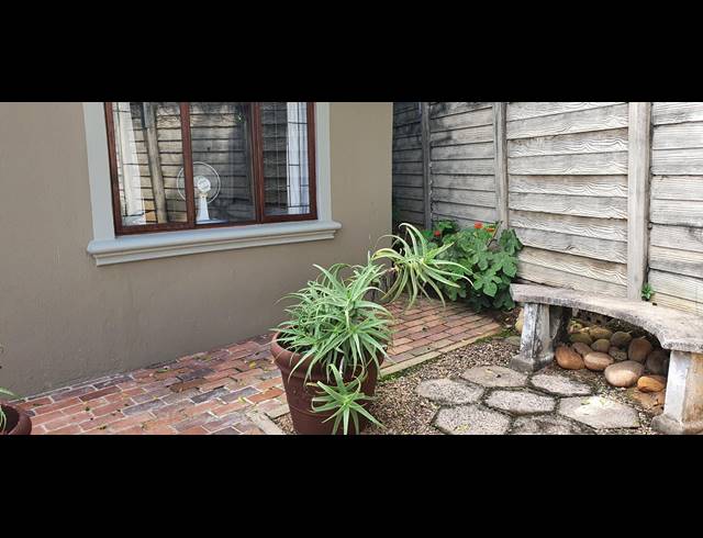 1 BEDROOM APARTMENT TO LET IN WESTVILLE